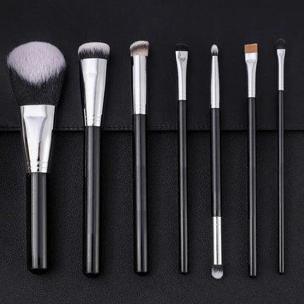 Single Soft Bristle Face Brush For Foundation Eyeshadow Powder And Concealer Application Portable Makeup Tool
