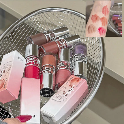 Flowing mirror lip gloss, waterproof and long-lasting luster, non stick to the cup, silky texture, natural makeup effect