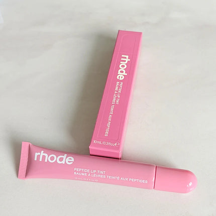 Arrival Bestseller Magnetic Suction Silicone Phone Case for IPhone 17 16 Lip Gloss New Sugaeberry Pretzel Match Cosmetics