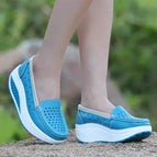 Blue / 37