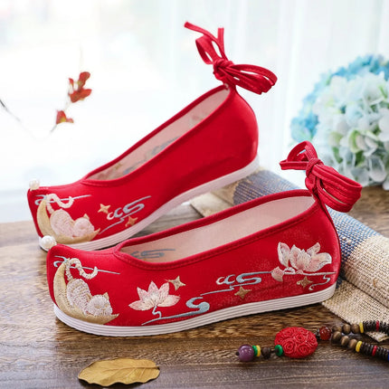 Chasing Moon Hot Sale Of The Season New Style Ming Dynasty Hanfu Shoes National Style Upturned Head Cotton Shoes Ancient Wedding