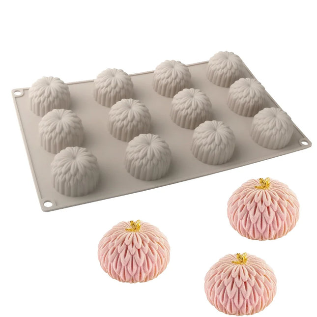 New Arrival 12 Hole Chrysanthemum Silicone Mousse Cake Mold DIY Sweet Flower Bud Mould Jelly Pudding Chocolate Fruit Baking Tool