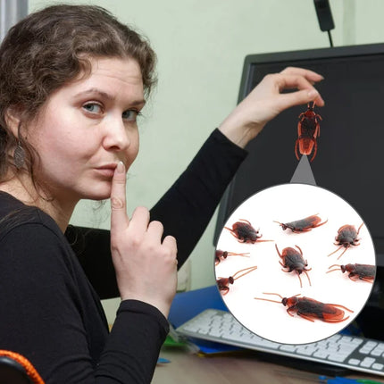 50Pcs Halloween Gadget Plastic Cockroaches Joke Decoration Props Rubber Toy Gags Plastic Bugs Cockroach Practical Jokes Toys