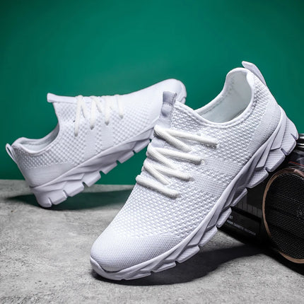 Men's shoes Four Seasons new plus size Flying weaving Lightweight Breathable Casual Sports Shoes Soft Sole Outdoor Running Shoes