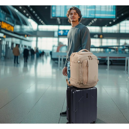 BAGSMART Travel Backpack Flight Approved  30L Lightweight Backpack for Men Women Waterproof Travel Bag with USB Charging Port