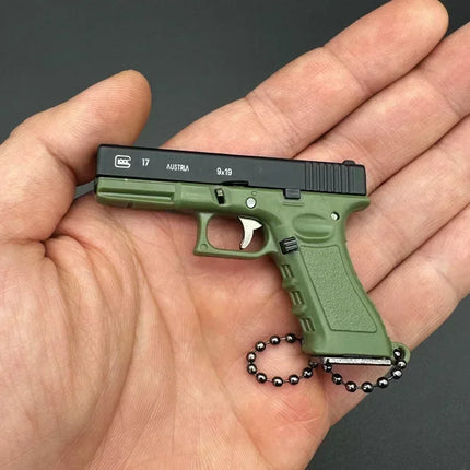 Semi-Alloy 1:3 Pistol Model Metal Mini G17 Toy Gun Detachable DIY Keychain Pendant Ornaments Children's Toy Christmas Pendant