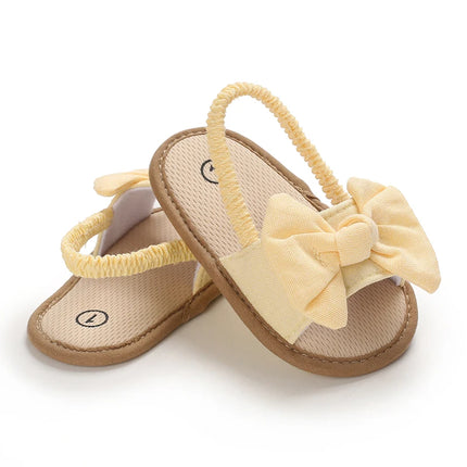 Infant Non-Slip First Walkers Footwear 0-18 Months Baby Girls Sweet Flowers Sandals Summer Soft Sole Flat Princess Dress Shoes