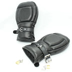 China Mainland / Black Gloves