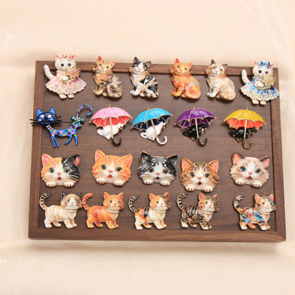 Cute and Exquisite Cartoon Cat Animal Design Brooches for Men and Women, Jewelry, Fashion Accessories, and Couple's Party Gifts
