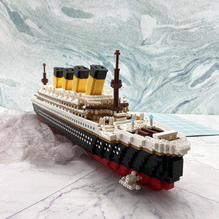 KNEW BUILT Titanic 3D Plastic Model Ship Building Blocks for Adults Micro Mini Bricks Toys Kits Assemble Cruise Boat Kids Gift