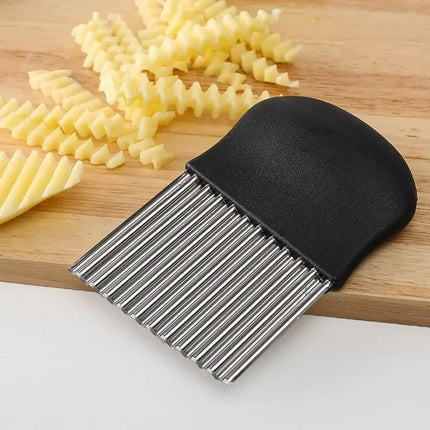 Crinkle Cutter,Upgraded Stainless Steel Crinkle Knife, Safety Kitchen French Fry Chip Cutter