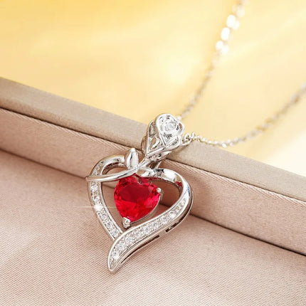 Elegant Style Heart-Shaped Pendant Necklace Hollow Design Mother's Day Gift Party Suitable for Best Friends Without Box