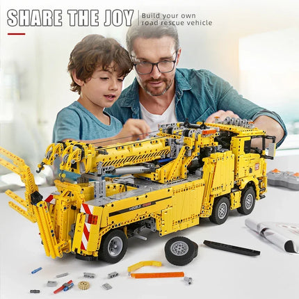 4886pcs Road Rescue Vehicle Building Block Set APP Red White Construction Heavy Truck Toy for Child Boy DIY Christmas Gift