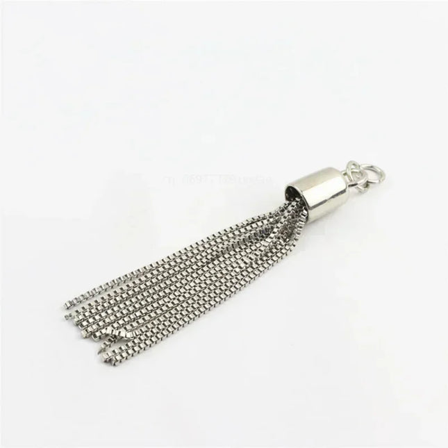Metal Decoration Buckle Tassel Pendant Keychain for Handbag Purse Fashion Hardware Accessories DIY Crafts Decor Tassel Bag Chain