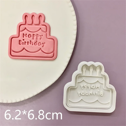 Cute Animal Cookie Embossing Stamp Fish Bear Rabbit Cake Mold Love Heart Shaped Cartoon Biscuit Mold Baking Biscuit Cutters