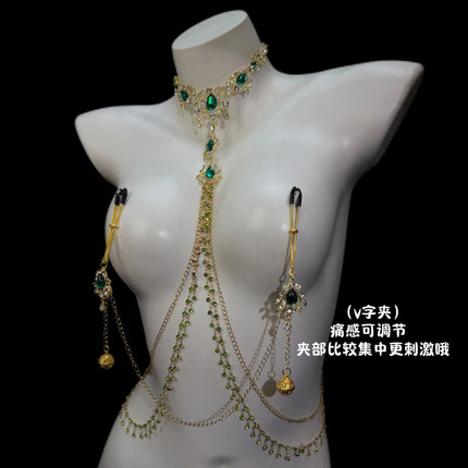 Emerald-Green Rhinestone Nipple Clamp Chain Body Chain Collar in One Piece with Palace Bell Pendant BDSM Couple Teasing Sex Toy