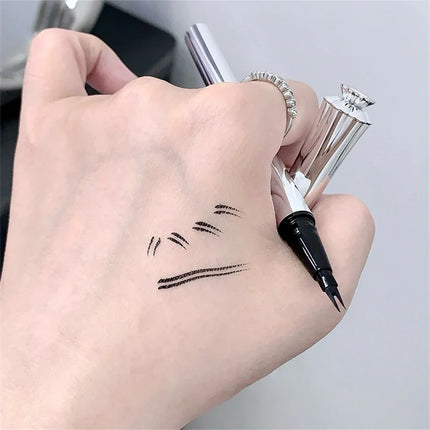 Waterproof Wild Eyebrow Pen 2/4 Separated Head Natural Brow Makeup Quick-Drying Creation of Ultra-Fine Lasting Liquid Eyebrow
