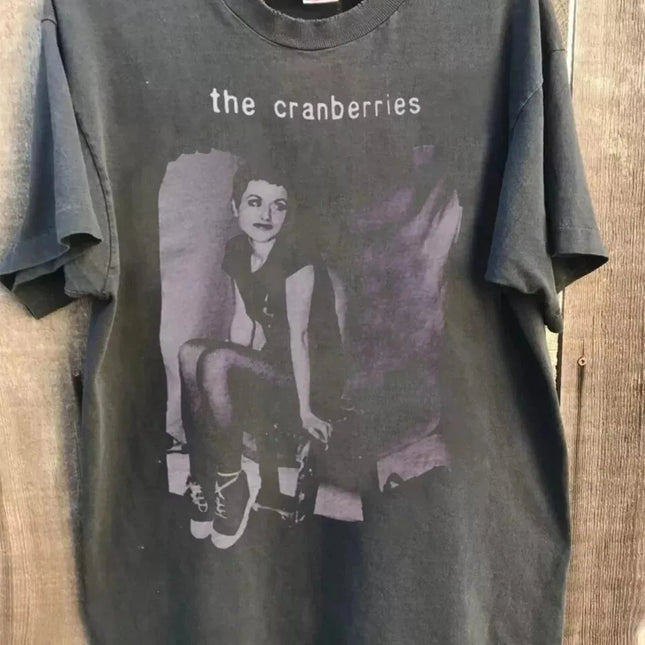 Vintage Classic Rock Band Tops 1995 Cranberry Band Pattern T-Shirt Print Cotton Crew Neck Short Sleeve Casual Loose Shirt Unisex