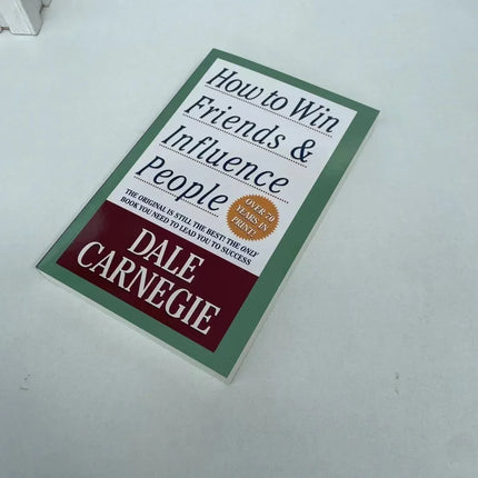 How To Win Friends & Influence People By Dale Carnegie Interpersonal Communication Skill Reading Book for Adult