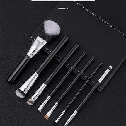 Single Soft Bristle Face Brush For Foundation Eyeshadow Powder And Concealer Application Portable Makeup Tool