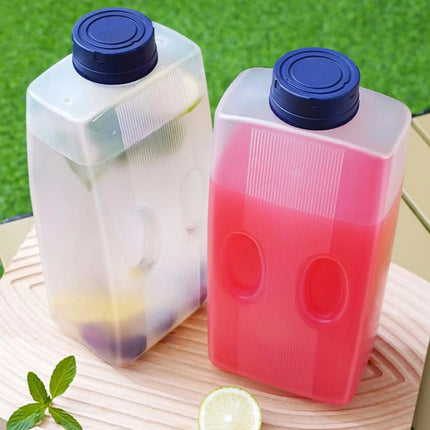 Empty water Bottles for Cold Drinks 2L Fridge Cooling Beverage Dispenser with Lid for Hot Weather Milk Soda Coffee juice