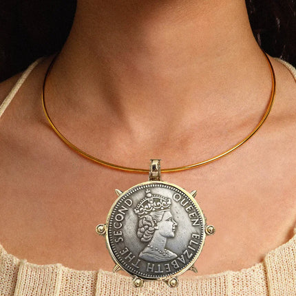 Hyperbole Gothic Cuban Chunky Necklace Women Queen Coin Holy Dollar Pendant Necklace Statement Hip hop Jewelry