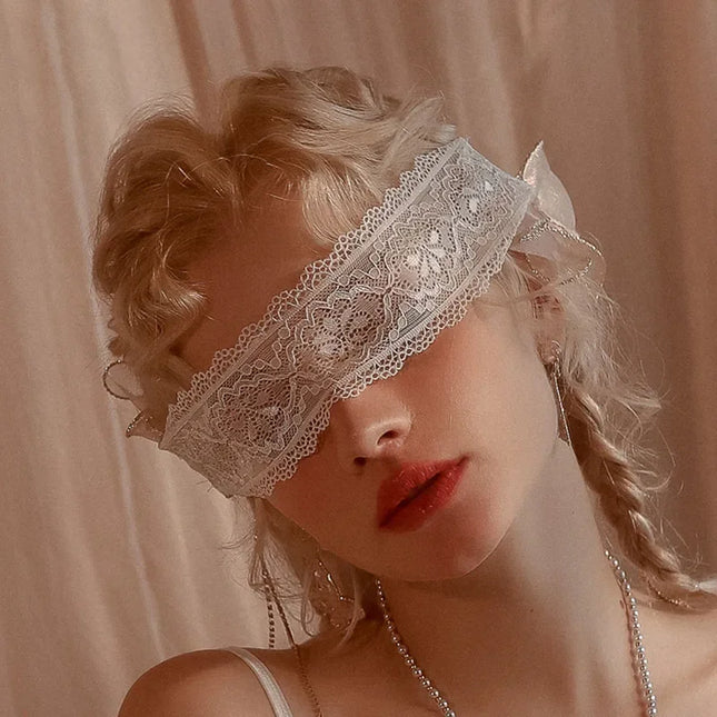 1pc Lace Eye Mask for Women White Black Hollow-out Patch Blindfolds Adjustable Cosplay Prom Party Props Masks Game Mask
