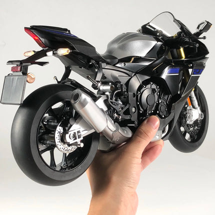 Spray 1:6 YAMAHA YZF-R1 YZFR1 Alloy Metal Diecast Model Motorcycle Desktop Display Collectible Ornament Holiday Present For Boys