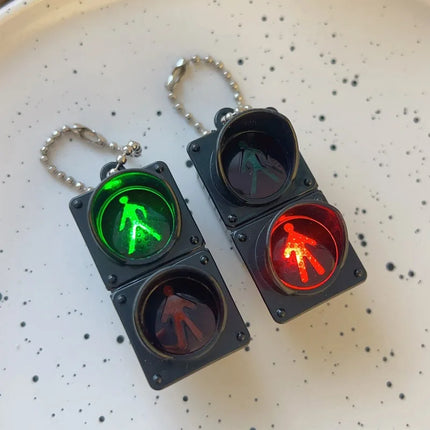 1/2Pcs Simulation Electronic Traffic Light Keychain Pendant Mini Pedestrian Light LED Light-emitting Toy Kids Cognitive Toy Gift