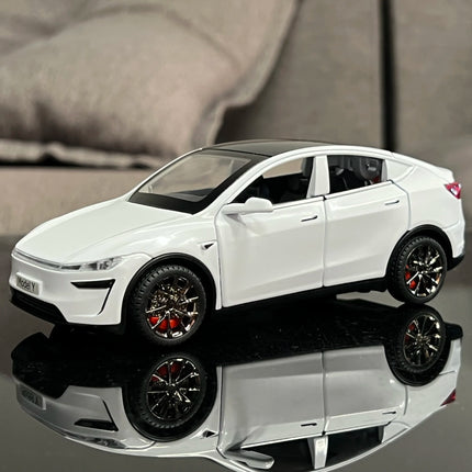 New 1:32 Model Y Electric SUV Alloy Metal Diecast Model Car Sound And Light Pull Back Children Toy Cars Birthday Present Friend