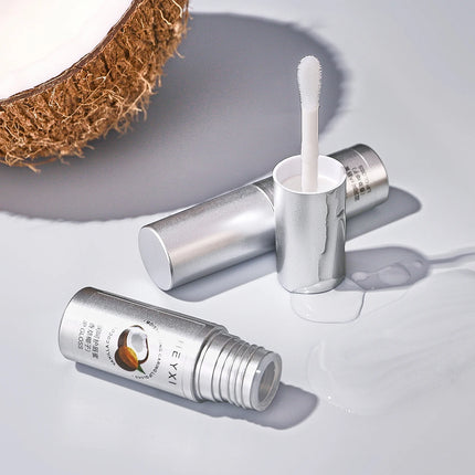 Vanilla coconut flavored moisturizing and caring lip gloss, suitable for all skin types, moisturizes and moisturizes the lips
