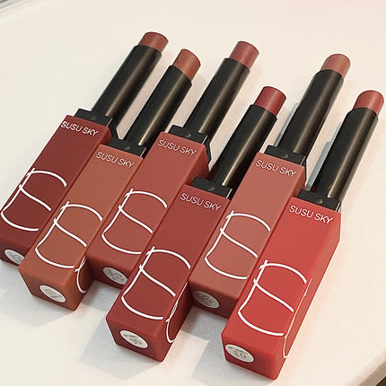 Matte Velvet Thin Tube Lipstick Lasting Waterproof Resistant to Fading Smooth Application, Lip Gloss Lip Balm for Autum&Winter