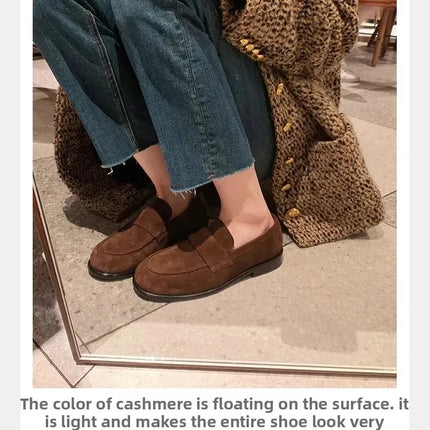 Retro British Style Velvet Surface Chunky Heel Slip-On Flats Women's Autumn Grape Mom Shoes round Toe Rubber Outsole Plain Color