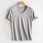 Grey V neck / M