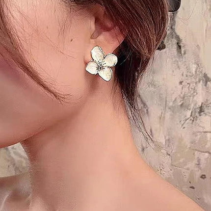 Fashion Korean Women Retro Drip Glaze Red Flower Earrings Women for Delicate Earrings Luxury Couple Engagement Jewelry Gift