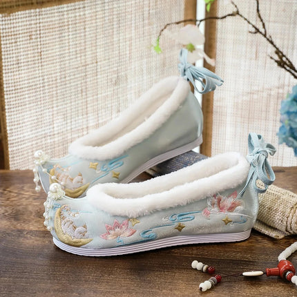 Chasing Moon Hot Sale Of The Season New Style Ming Dynasty Hanfu Shoes National Style Upturned Head Cotton Shoes Ancient Wedding