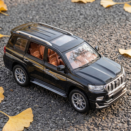 1:24 Prado Off Road SUV Alloy Metal Diecast Model Car Home Decoration Hobby Computer Desktop Ornaments Holiday Present