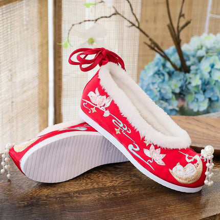 Chasing Moon Hot Sale Of The Season New Style Ming Dynasty Hanfu Shoes National Style Upturned Head Cotton Shoes Ancient Wedding
