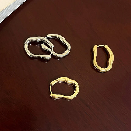 Simple Irregular Oval Hoop Earrings for Women Metal Style Bend Geometric Personality Ear Buckle Accessories Punk Fashion Jewelry