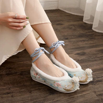 Chasing Moon Hot Sale Of The Season New Style Ming Dynasty Hanfu Shoes National Style Upturned Head Cotton Shoes Ancient Wedding