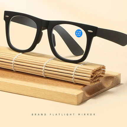 New Ultra Light Large Frame Presbyopia Glasses High-definition Elderly Reading Glasses Anti Blue Light Far Sight Glasses