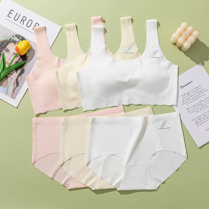 Children Underwear Underpants Set Summer Ice Silk Bra With Sponge Pad Student Girl Vest Seamless Bralette Teenagers Tops 25-60kg