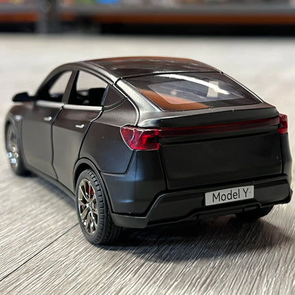 New 1:32 Model Y Electric SUV Alloy Metal Diecast Model Car Sound And Light Pull Back Children Toy Cars Birthday Present Friend