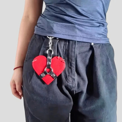 Fashion Y2K Rivet Heart Bag Charm Punk Gothic Leather Heart Keychain Black Red Bag Pendant Bag Hanging