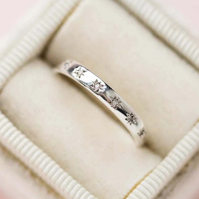 Huitan Minimalist Wedding Thin Rings for Women Luxury Gold Color/Silver Color Proposal Engagement Bands Ring New Trendy Jewelry