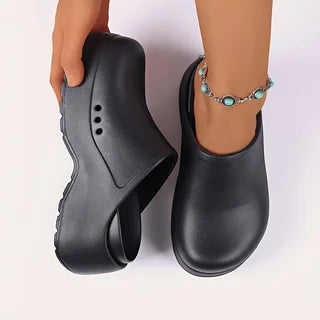 Women's Solid Color Closed Toe Mules Clogs Breathable Side Openings EVA Thick Sole designer shoes