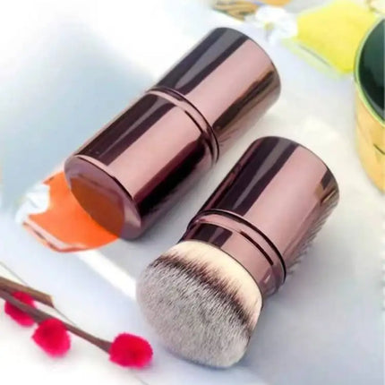 1 Retractable Foundation Makeup Brush with Cover, Soft Bristles, Easy to Apply Makeup, Super Soft Makeup Brush