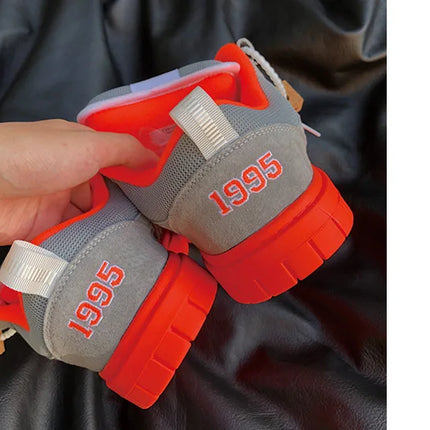 Gray Retro Low-top Thick Tongue Bread Shoes Large Size Men Women Casual Board Shoes Boy Girl Sports Skateboarding Sneakers