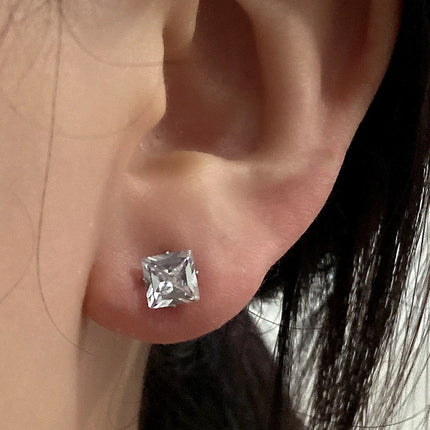 Classic Stainless Steel Square Crystal Zirconia Studs Earrings For Women/Men 4 Prong Tragus Cartilage Earring Trend Jewelry 2023