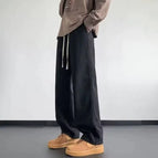 Black / M